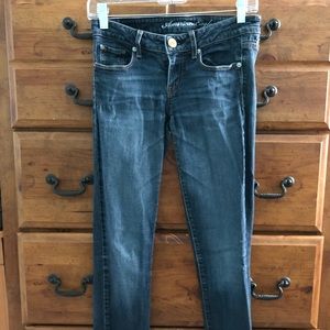 Women’s American Eagle Skinny Jeans